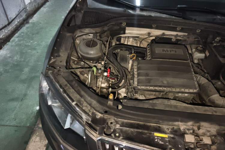 Used Skoda Octavia 2017 Classic Model 1.6L Manual Comfort Edition Engine Bay Right