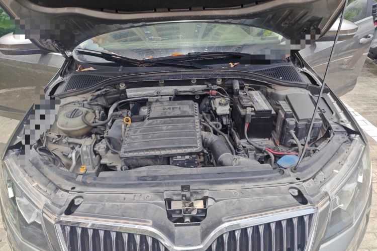 Used Skoda Octavia 2017 1.6L Automatic Smart Drive Edition Engine Bay