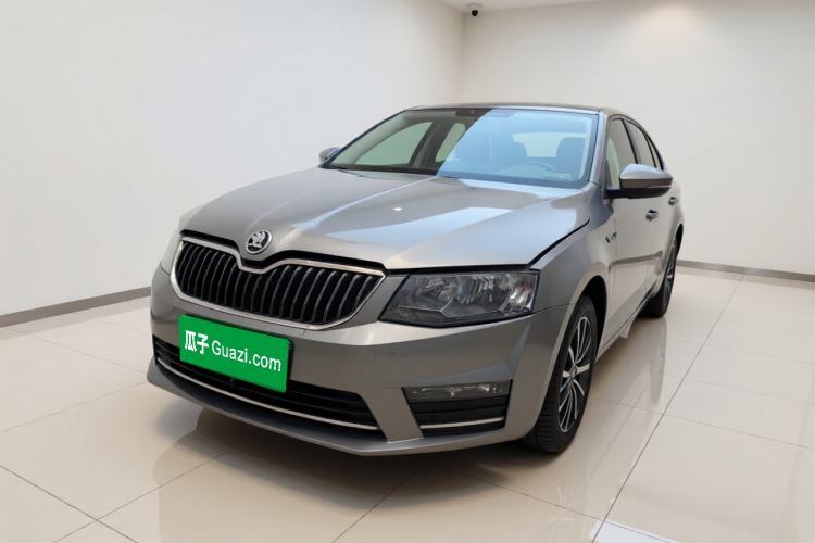 Gebrauchter Skoda Octavia 2017 1.6L Automatic Smart Drive Edition Guazi used car, China used car export, Used car for sale, Used  cars, Cheapest cars for sale