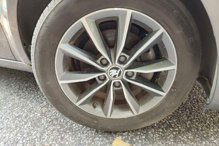 Used Skoda Octavia 2017 1.6L Manual Trend Edition Exterior 1
