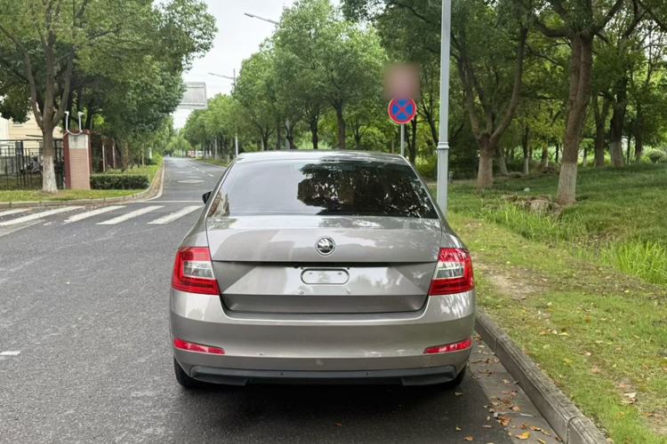 Used Skoda Octavia 2017 1.6L Automatic Chuanxing Edition Exterior 10