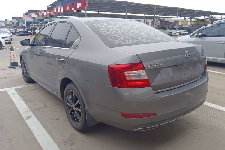 Used Skoda Octavia 2017 1.6L Automatic Smart Drive Edition Exterior 2