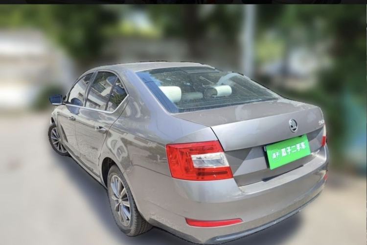 Used Skoda Octavia 2017 1.6L Manual Trend Edition Exterior 3