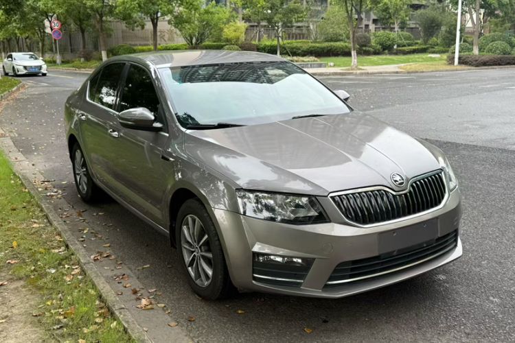 Used Skoda Octavia 2017 1.6L Automatic Chuanxing Edition Exterior 6