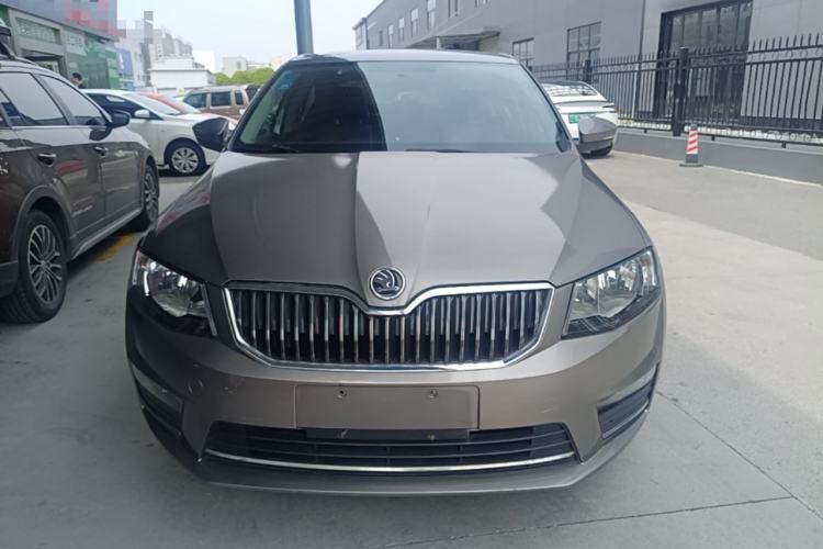 Used Skoda Octavia 2017 1.6L Automatic Chuanxing Edition Front