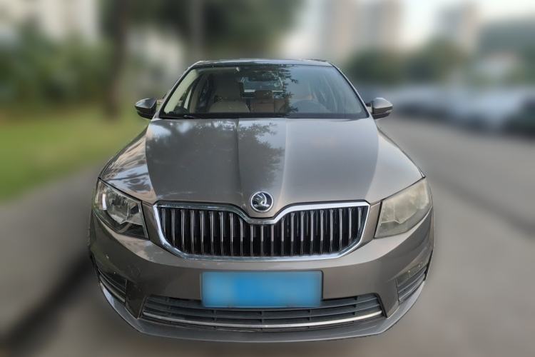 Used Skoda Octavia 2017 1.6L Automatic Smart Drive Edition Front