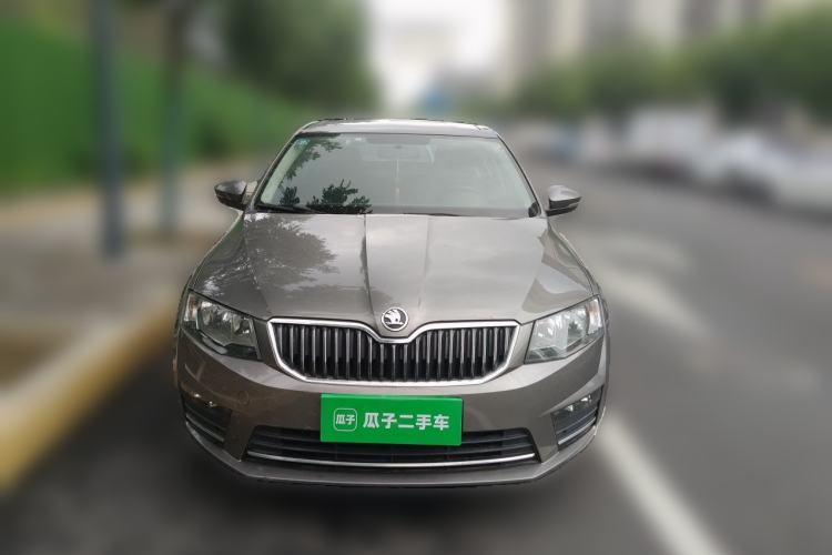 Used Skoda Octavia 2017 1.6L Manual Smart Drive Edition Front