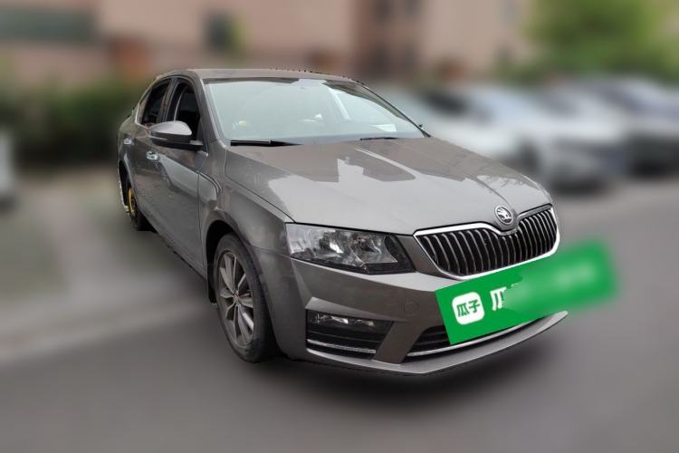 Used Skoda Octavia 2017 1.6L Manual Trend Edition Front Right 45 Deg
