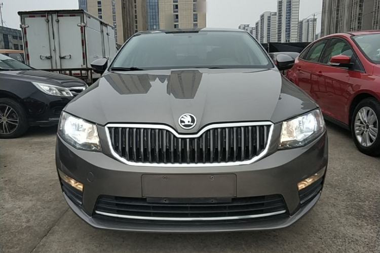 Used Skoda Octavia 2017 1.6L Automatic Chuanxing Edition Front