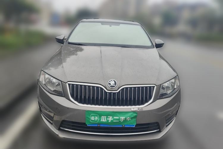 Used Skoda Octavia 2017 1.6L Automatic Smart Drive Edition Front