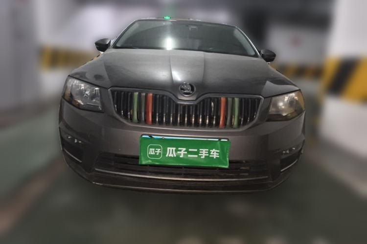 Used Skoda Octavia 2017 Classic Model 1.6L Manual Comfort Edition Front