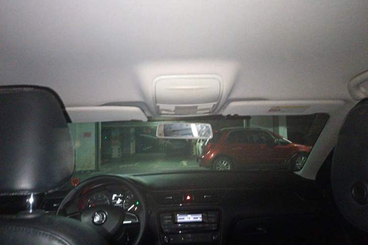 Used Skoda Octavia 2017 1.6L Automatic Chuanxing Edition Headliner