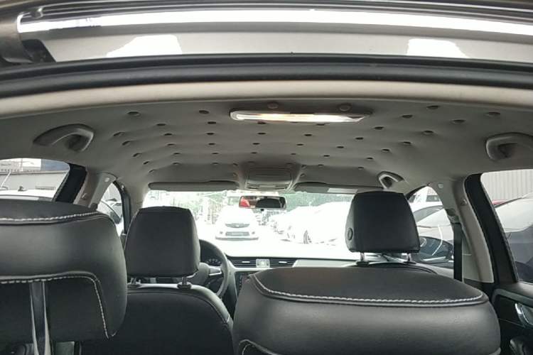 Used Skoda Octavia 2017 1.6L Automatic Chuanxing Edition Headliner