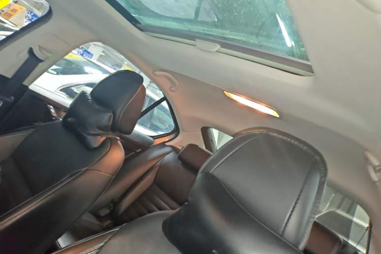 Used Skoda Octavia 2017 1.6L Automatic Smart Drive Edition Headliner