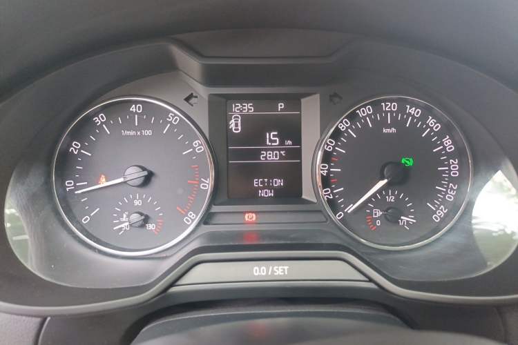 Used Skoda Octavia 2017 1.6L Automatic Chuanxing Edition Instrument Cluster