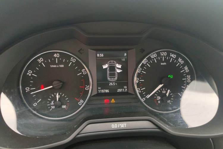 Used Skoda Octavia 2017 1.6L Automatic Smart Drive Edition Instrument Cluster