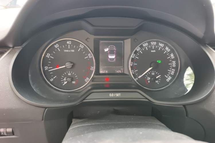 Used Skoda Octavia 2017 1.6L Automatic Smart Drive Edition Instrument Cluster