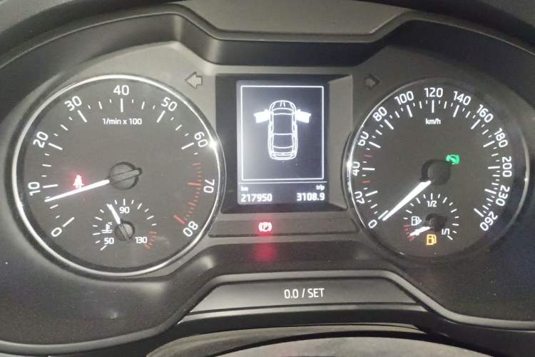 Used Skoda Octavia 2017 1.6L Automatic Smart Drive Edition Instrument Cluster