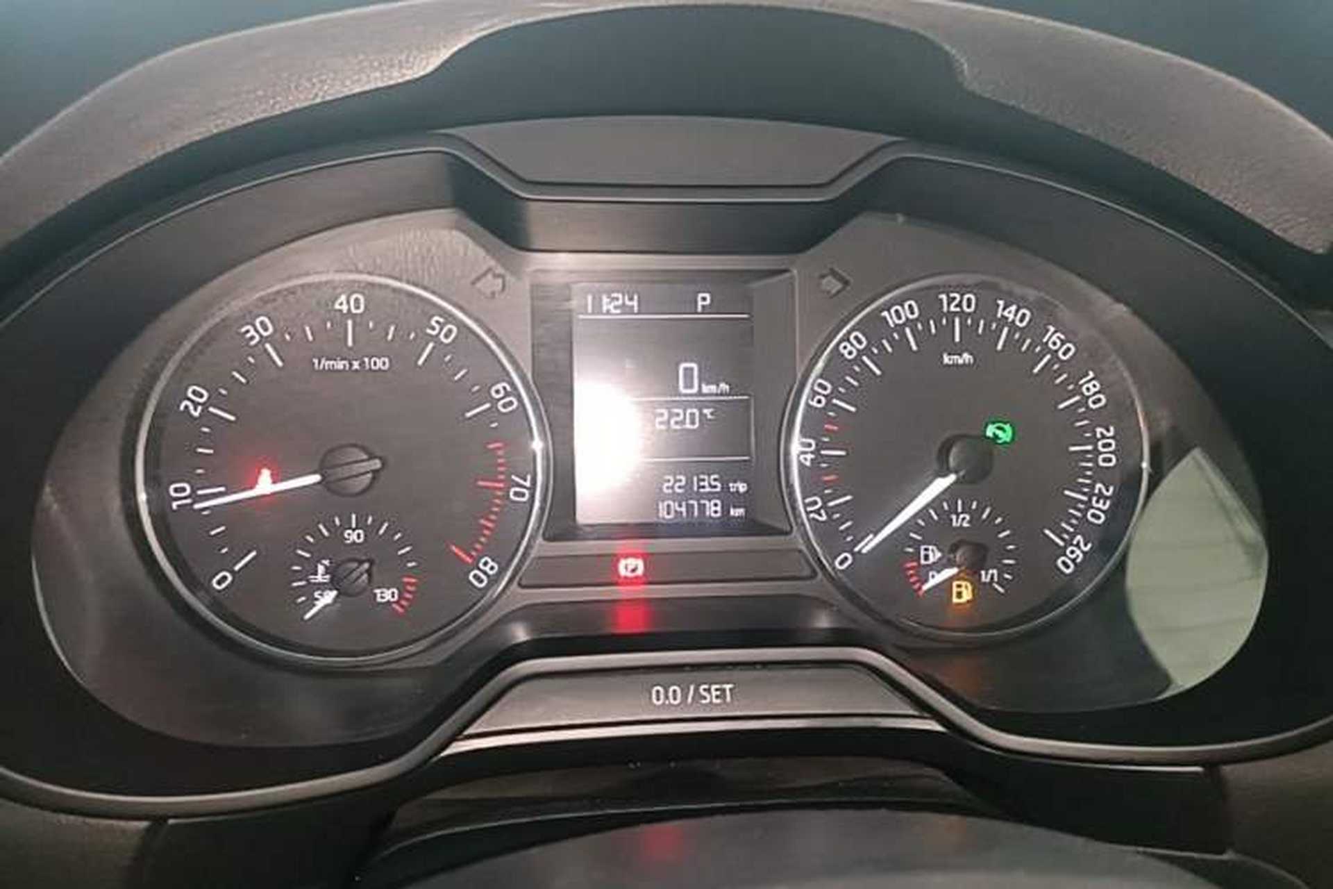 Used Skoda Octavia 2017 Classic Model 1.6L Automatic Comfort Edition Instrument Cluster