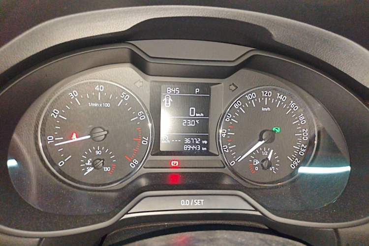 Used Skoda Octavia 2017 1.6L Automatic Chuanxing Edition Instrument Cluster