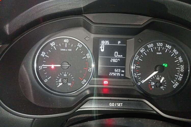 Used Skoda Octavia 2017 1.6L Automatic Chuanxing Edition Instrument Cluster