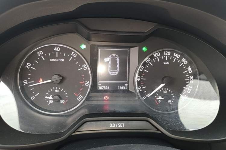 Used Skoda Octavia 2017 1.6L Automatic Smart Drive Edition Instrument Cluster