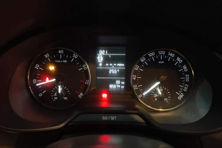 Used Skoda Octavia 2017 Classic Model 1.6L Manual Comfort Edition Instrument Cluster