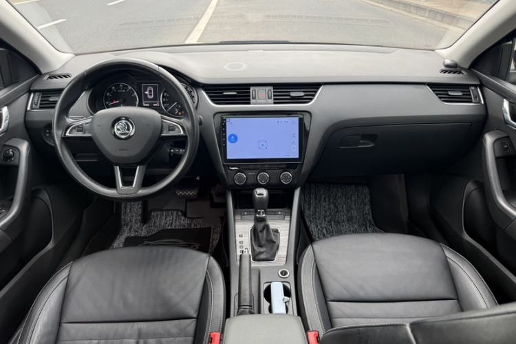 Used Skoda Octavia 2017 1.6L Automatic Smart Drive Edition Interior 3