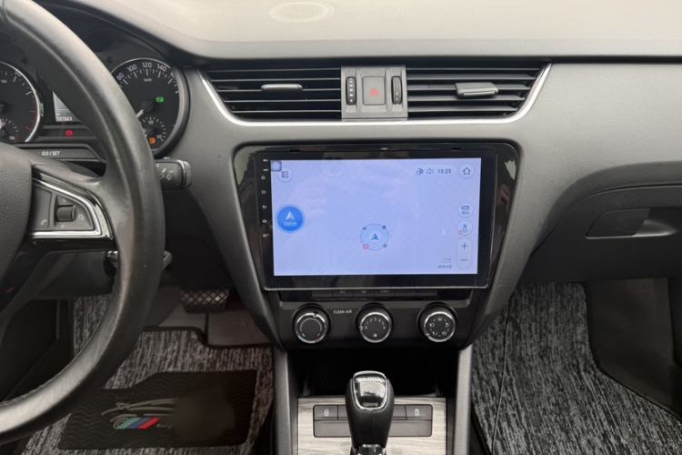 Used Skoda Octavia 2017 1.6L Automatic Smart Drive Edition Interior 6