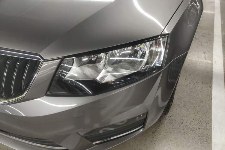 Used Skoda Octavia 2017 1.6L Automatic Chuanxing Edition Left Front Headlight