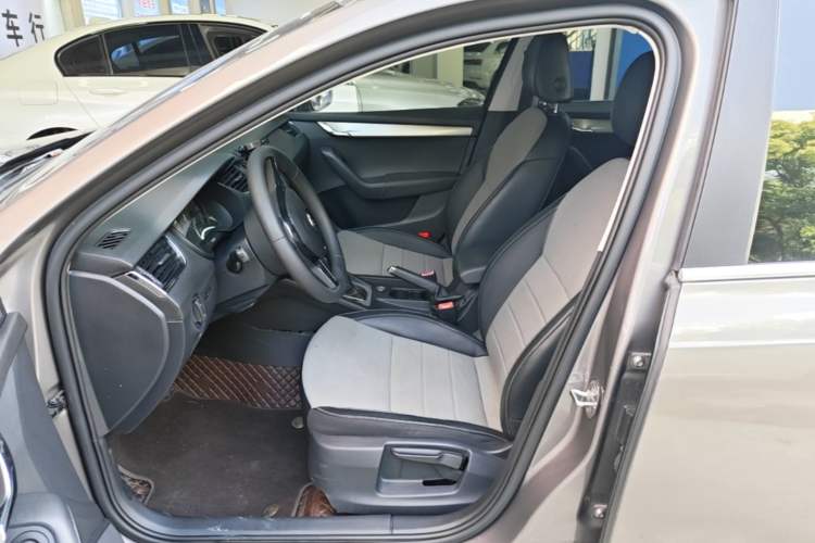 Used Skoda Octavia 2017 1.6L Automatic Chuanxing Edition Left Front Seat