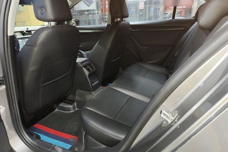Used Skoda Octavia 2017 Classic Model 1.6L Manual Comfort Edition Left Rear Seat