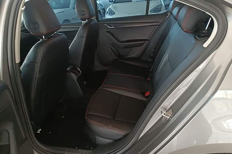 Used Skoda Octavia 2017 Classic Model 1.6L Automatic Comfort Edition Left Rear Seat