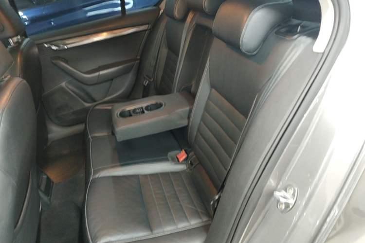 Used Skoda Octavia 2017 1.6L Automatic Smart Drive Edition Left Rear Seat
