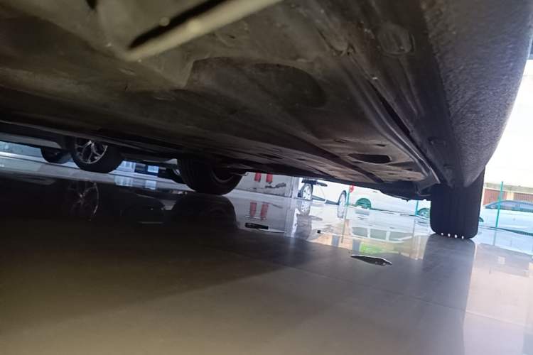 Used Skoda Octavia 2017 1.6L Automatic Smart Drive Edition Left Side Sill