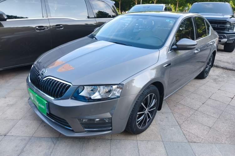Used Skoda Octavia 2017 1.6L Automatic Smart Drive Edition Guazi used car, China used car export, Used car for sale, Used  cars, Cheapest cars for sale