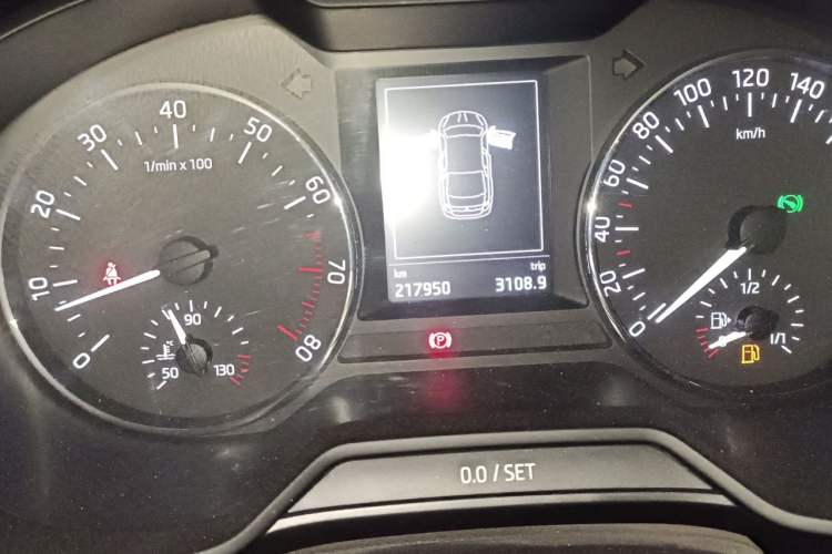 Used Skoda Octavia 2017 1.6L Automatic Smart Drive Edition Odometer Close Up