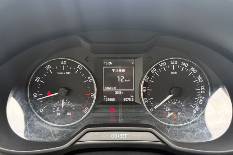 Used Skoda Octavia 2017 1.6L Automatic Smart Drive Edition Odometer Close Up