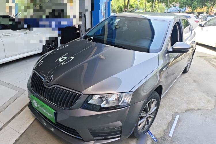 Used Skoda Octavia 2017 1.6L Automatic Chuanxing Edition Guazi used car, China used car export, Used car for sale, Used  cars, Cheapest cars for sale
