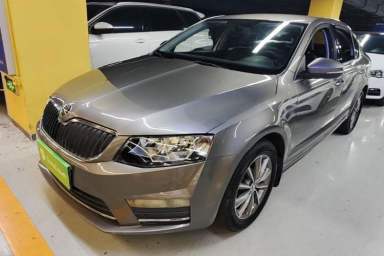 Used Skoda Octavia 2017 Classic Model 1.6L Manual Comfort Edition