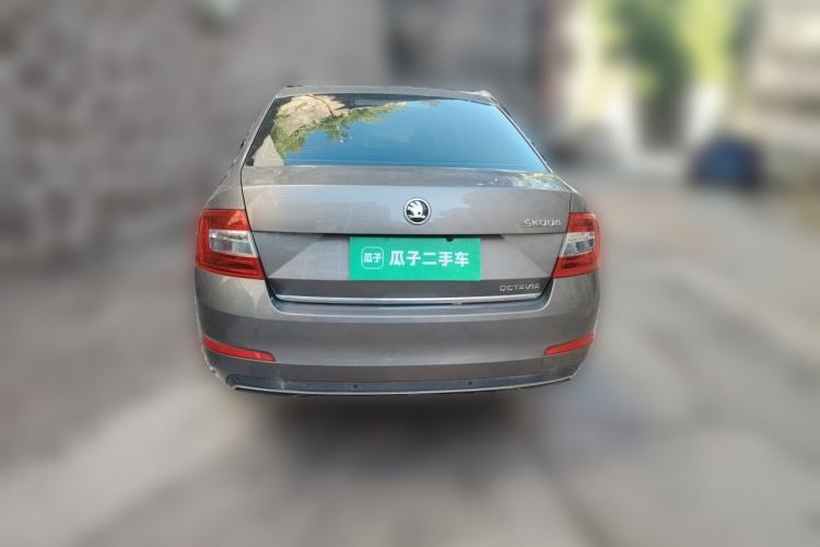 Used Skoda Octavia 2017 1.6L Automatic Smart Drive Edition Rear