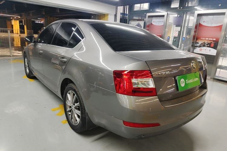 Used Skoda Octavia 2017 Classic Model 1.6L Manual Comfort Edition Rear Left 45 Deg