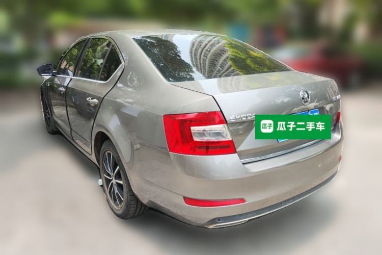 Used Skoda Octavia 2017 1.6L Automatic Smart Drive Edition Rear Left 45 Deg