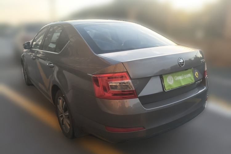 Used Skoda Octavia 2017 1.6L Automatic Chuanxing Edition Rear Left 45 Deg