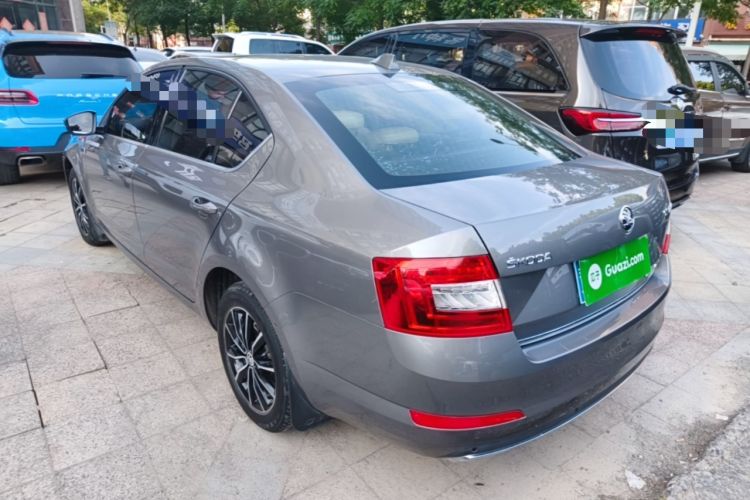 Used Skoda Octavia 2017 1.6L Automatic Smart Drive Edition Rear Left 45 Deg