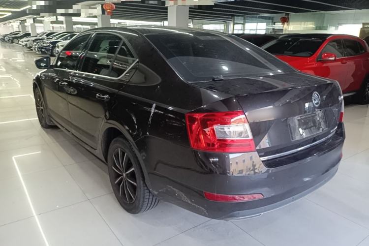 Used Skoda Octavia 2017 1.6L Automatic Smart Drive Edition Rear Left 45 Deg