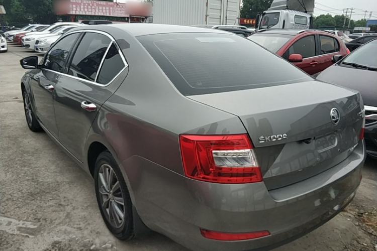 Used Skoda Octavia 2017 1.6L Automatic Chuanxing Edition Rear Left 45 Deg