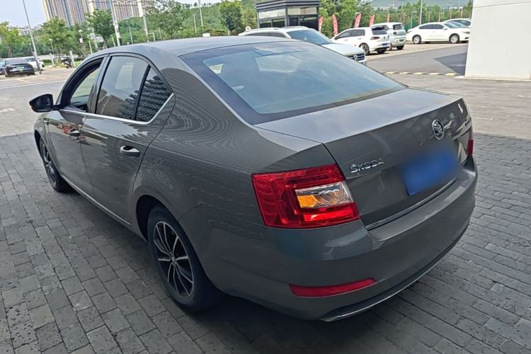 Used Skoda Octavia 2017 1.6L Automatic Smart Drive Edition Rear Left 45 Deg
