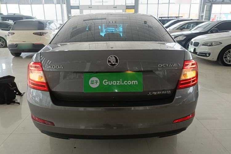 Used Skoda Octavia 2017 Classic Model 1.6L Automatic Comfort Edition Rear