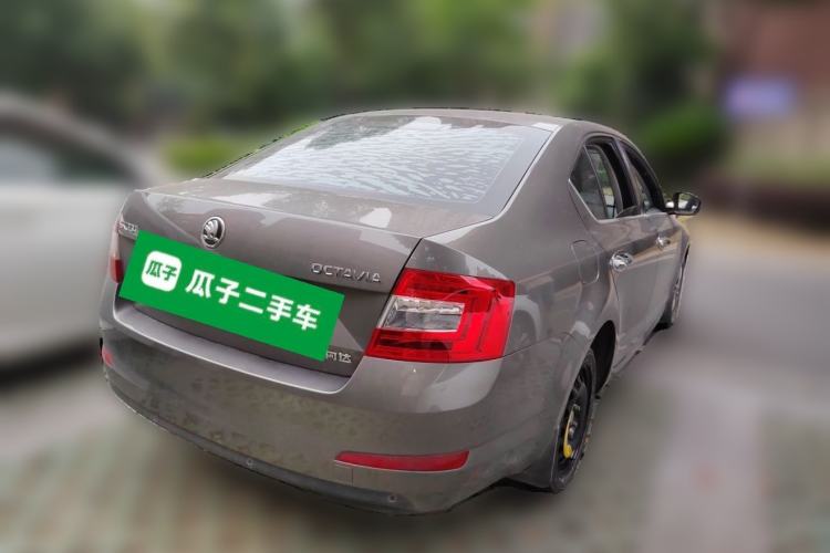 Used Skoda Octavia 2017 1.6L Manual Trend Edition Rear Right 45 Deg